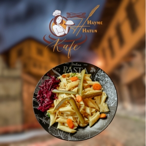 Köri Tavuklu Makarna